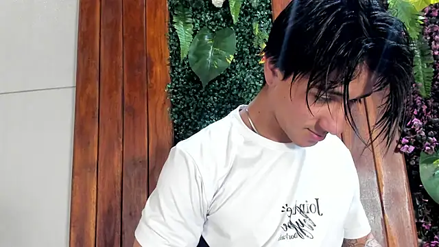 Andy_Joy_ Pertunjukan Webcam