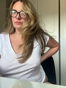 Miss_Stassi Show in webcam
