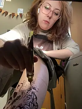 cinnabon_'s Live XXX Chat