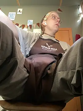 cinnabon_'s Webcam Show