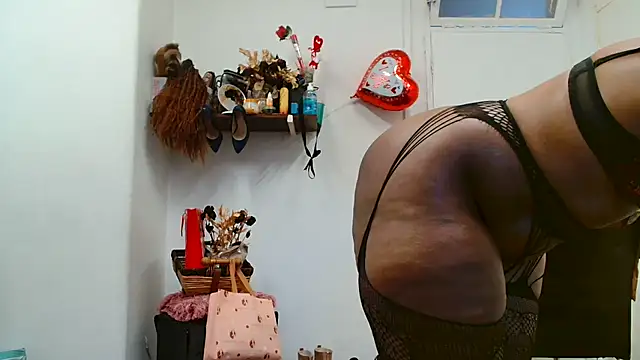 xTALLSEXYBUMx's Webcam Show