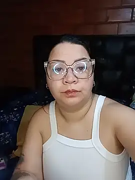 Chantal_lopez লাইভ XXX চ্যাট