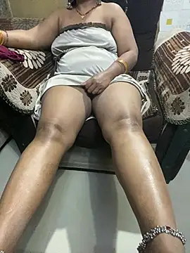 دردشة Meera_xxx الجنسية المباشرة