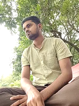 Arsalan_Sheikh Show in webcam