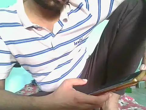 Arsalan_Sheikhn Webbikameraesitys