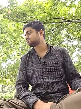 Arsalan_Sheikh Pertunjukan Webcam