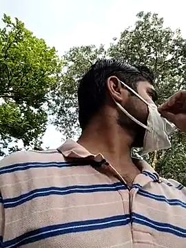 Pokazy przed kamerką – Arsalan_Sheikh