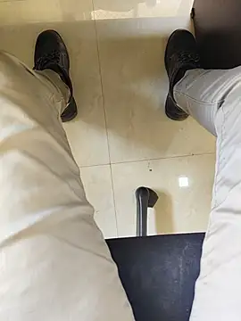Ishaan_India Show in webcam