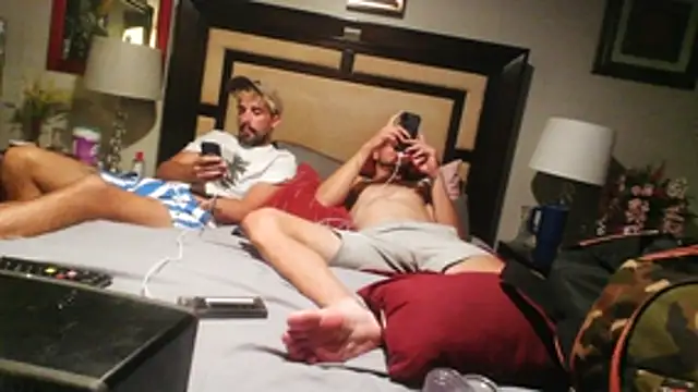 SirCharlesXXX: διαδικτυακό σόου στην κάμερα