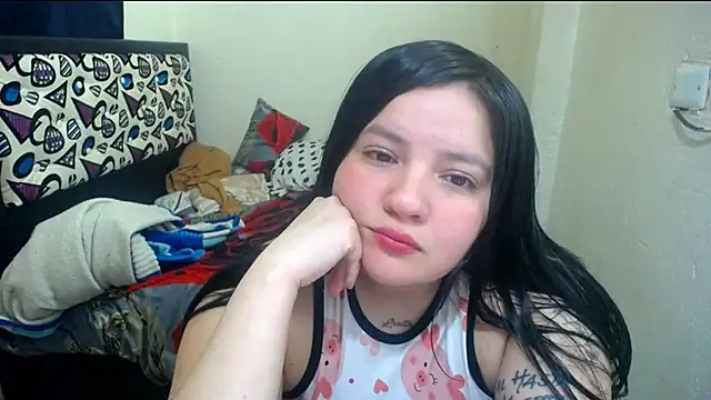 XXX chat uživo modela shopyymessyy