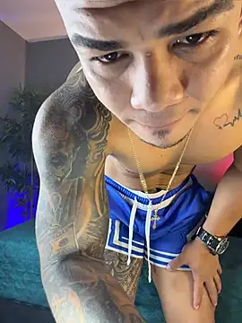 jordan_mayers02 Show in webcam