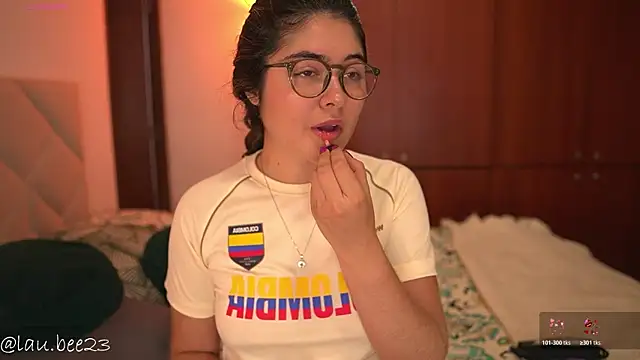 Lau_Bee XXX чат на живо