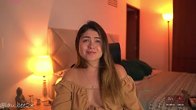 Lau_Bee's Live XXX Chat