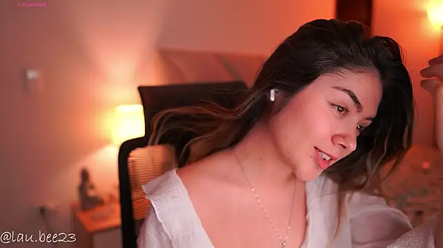 Lau_Bee's Live XXX Chat