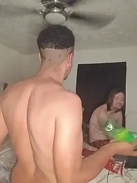 Show de TJ_Freaky_Skigh na webcam