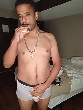 Show modela TJ_Freaky_Skigh na web-kameri