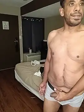 TJ_Freaky_Skigh's Webcam Show