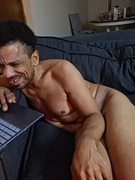 TJ_Freaky_Skigh's Webcam Show