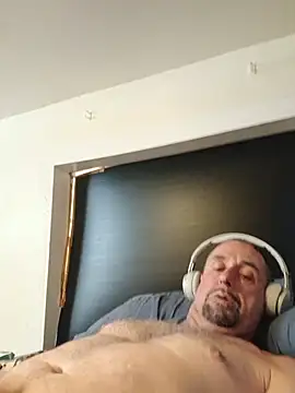 EnaticDecadron webcam show
