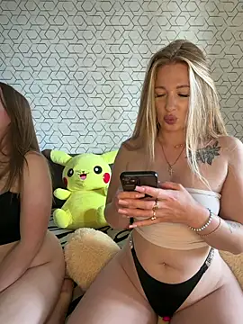 Show modela Tatti-Go na web-kameri