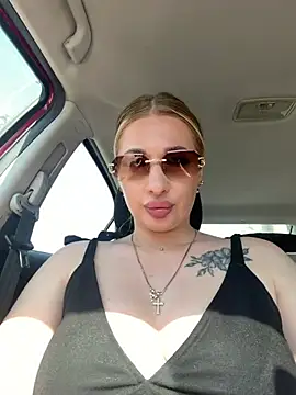 Show modela Tatti-Go na web-kameri