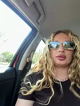 Show modela Tatti-Go na web-kameri