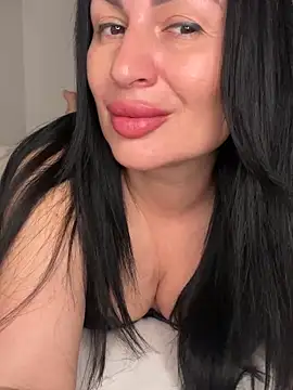 XXX chat uživo modela Tina8088