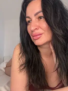 Tina8088 Adlı Modelin Canlı XXX Sohbeti