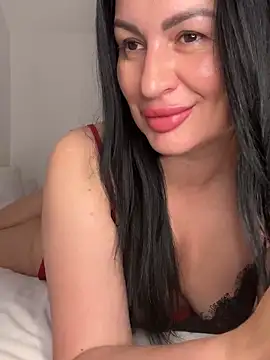 Tina8088 Adlı Modelin Canlı XXX Sohbeti