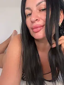 Chat +18 de Tina8088 ao vivo