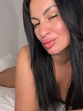 Show modela Tina8088 na web-kameri
