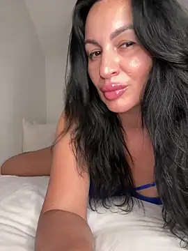 Tina8088 – Kamerová šou