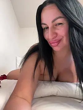 Tina8088 Chat XXX in diretta