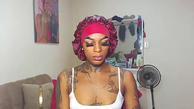 badgirls_cx Show in webcam