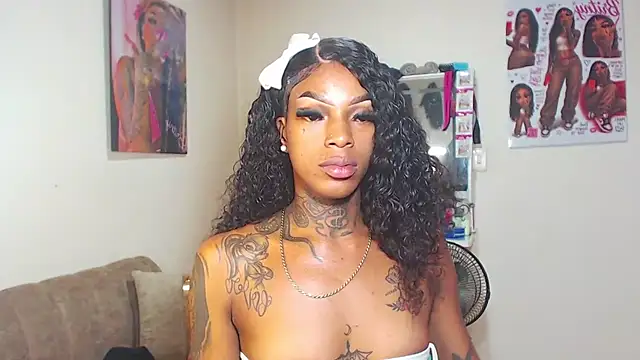 Pokazy przed kamerką – badgirls_cx