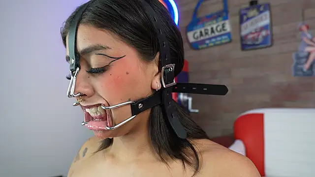 miss_collins – webcam-show