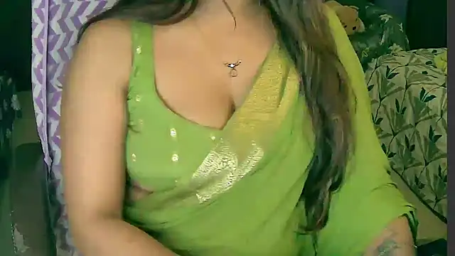 Chat XXX ao vivo de Cute-Tara