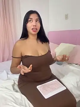Živý XXX chat LucyMartelli