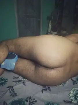 StripchatAssam93 webkamerás műsora