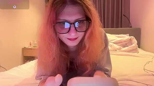 AlicePinkhead 网络视讯表演