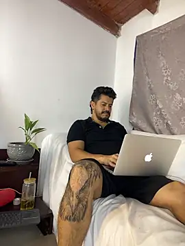 عرض كام AndresSmith__