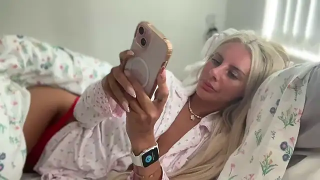 BendyBarbien Webbikameraesitys