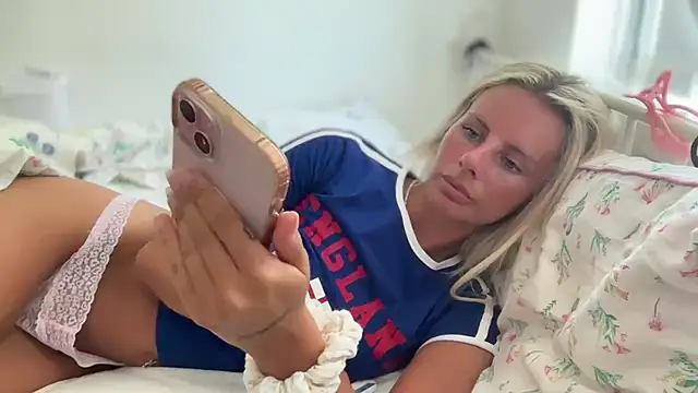BendyBarbie Adlı Modelin Web Kamerası Şovu
