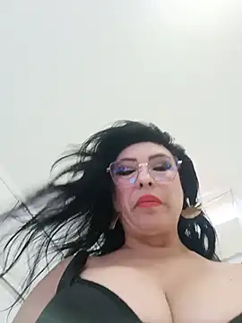 katysquirtdirty's Live XXX Chat