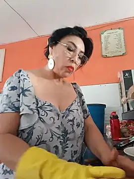 Chat XXX en directo de katysquirtdirty