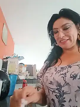 Webkamerová show katysquirtdirty