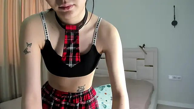 Lola_Peach 网络视讯表演