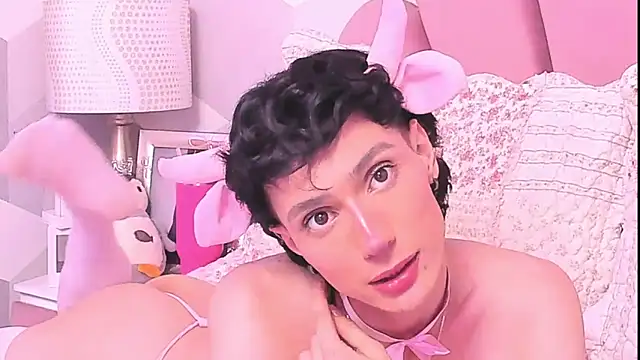Chat +18 de KylieMonnett ao vivo