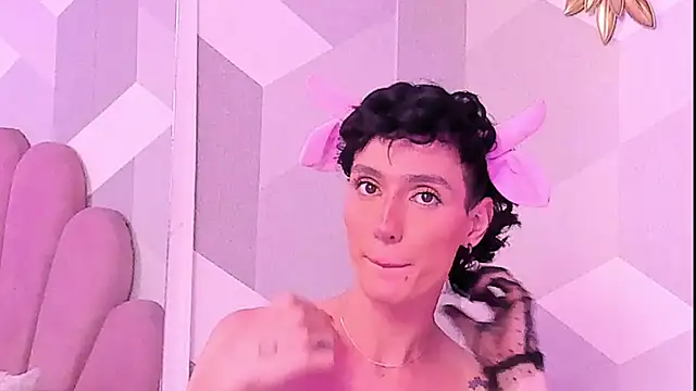 KylieMonnettn Webbikameraesitys