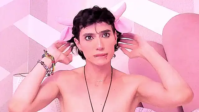 הופעת וובקאם של KylieMonnett